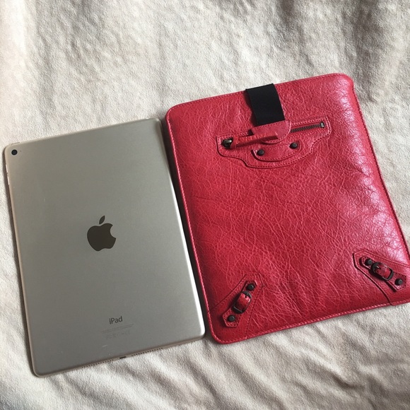 Authentic BALENCIAGA Agneau iPad Case Cover - Picture 2 of 6